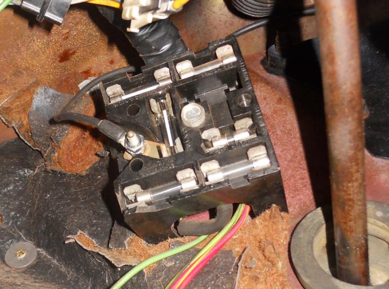 Accessory Post on Fuse Box, Fused or Not? - 1969-70 Technical Forum